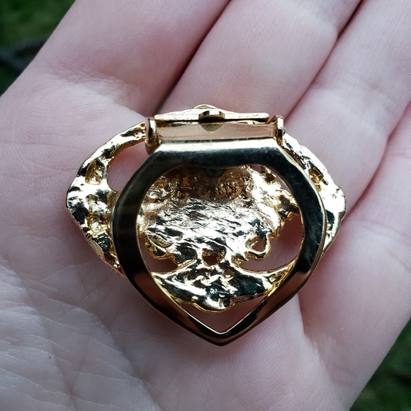 Vintage Gold-toned Metal and Jade Stone Dress Clip - Picture 4 of 6